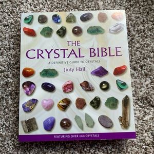 The Crystal Bible by Judy Hall